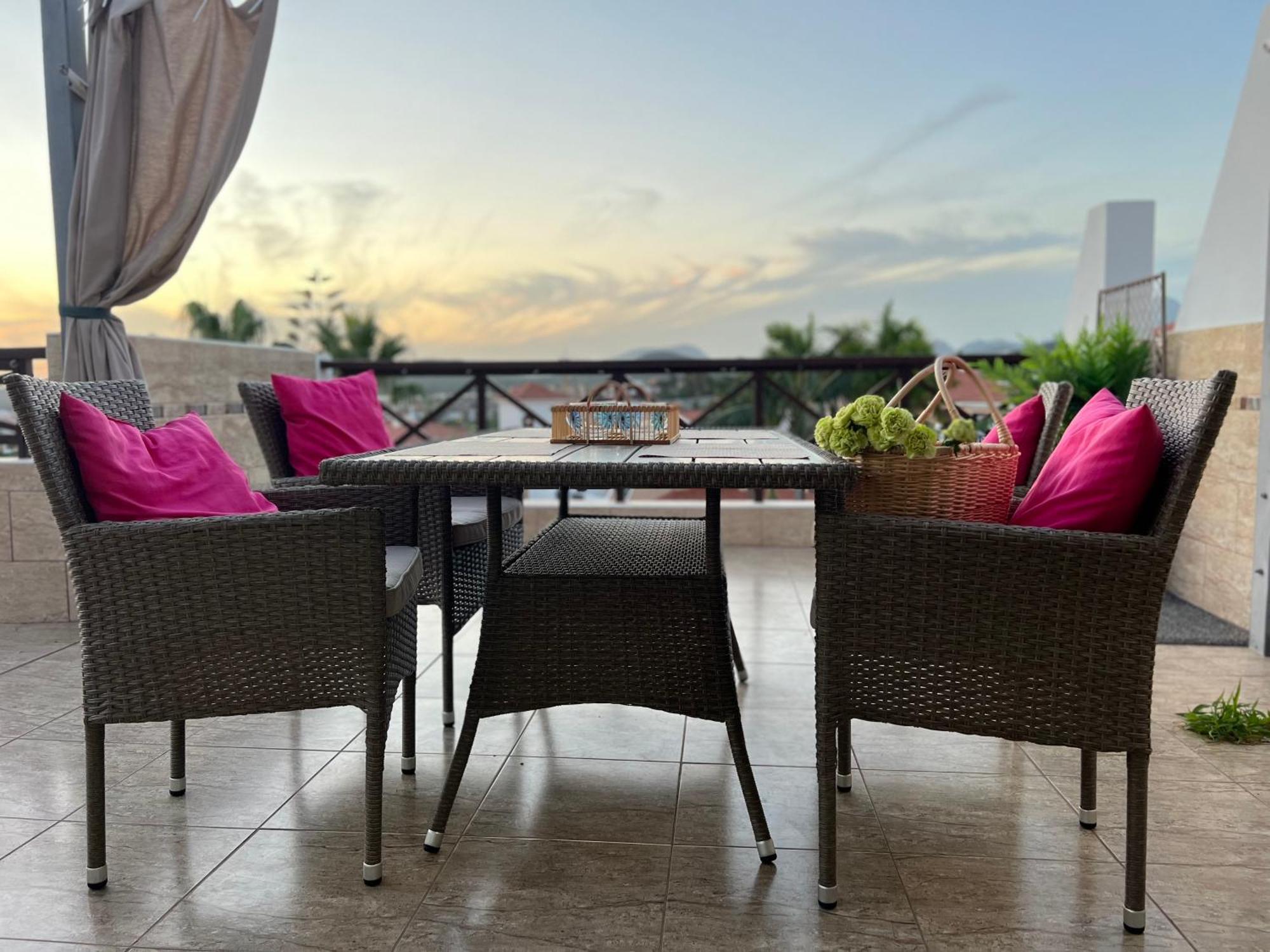 Penthouse In Golf Del Sur Apartment San Miguel de Abona